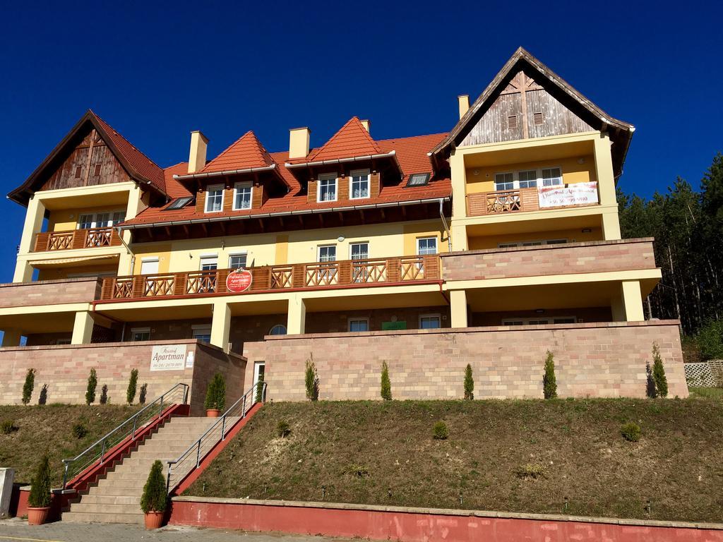F&M Apartman Egerszalok Bagian luar foto